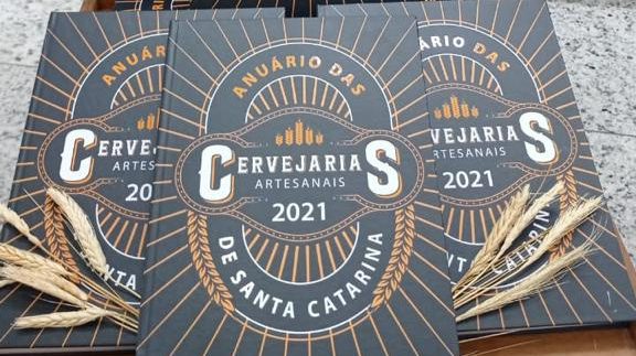 Pesquisador cervejeiro lança livro sobre o mercado catarinense